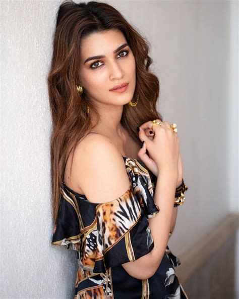 [Top 82+] Kriti Sanon Nude Photo + Videos XXX Nangi Fake HD